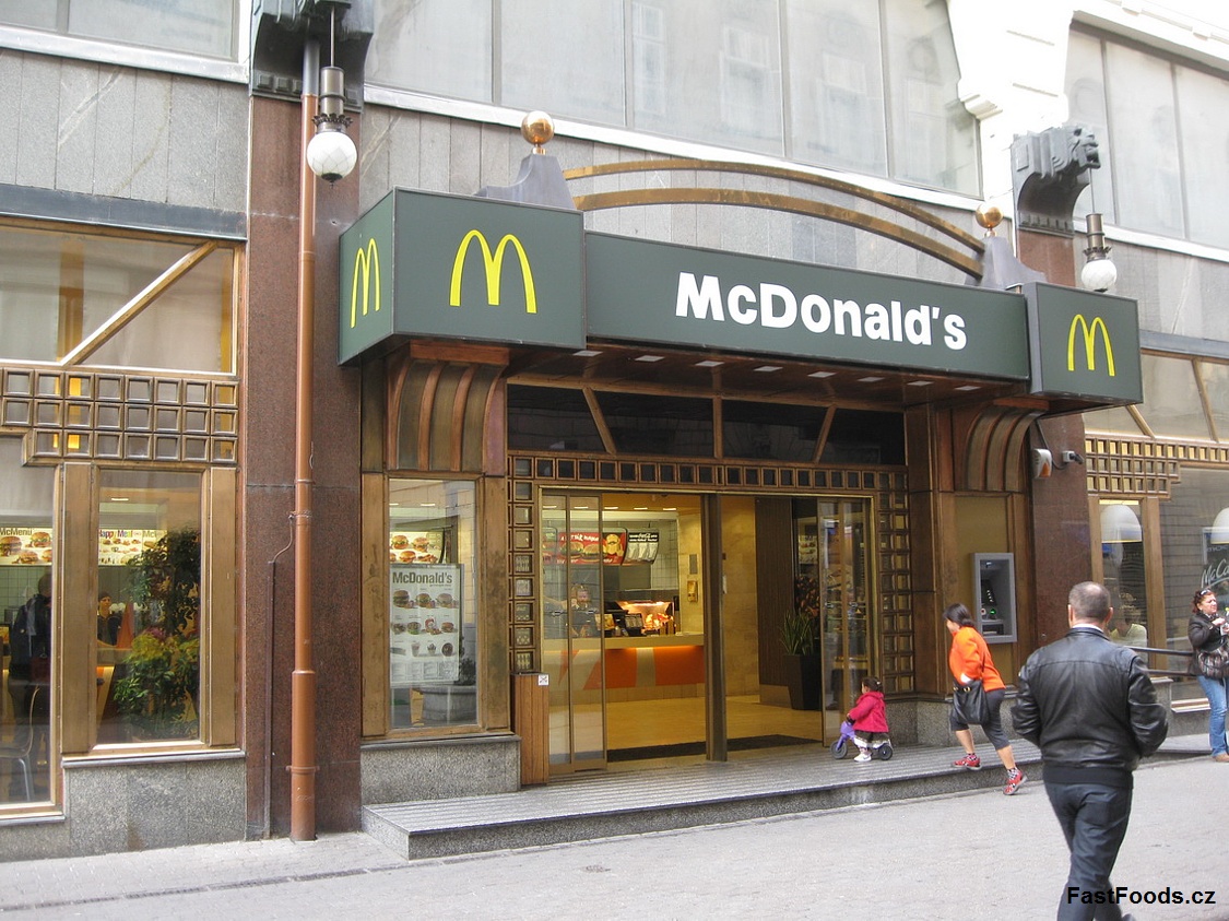 McDonald´s - V. Ker. Régiposta U. 10, Budapešť, Maďarsko