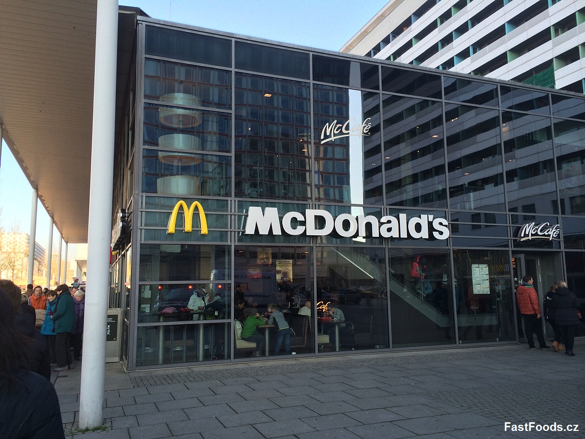 mcdonalds prager strasse dresden 01