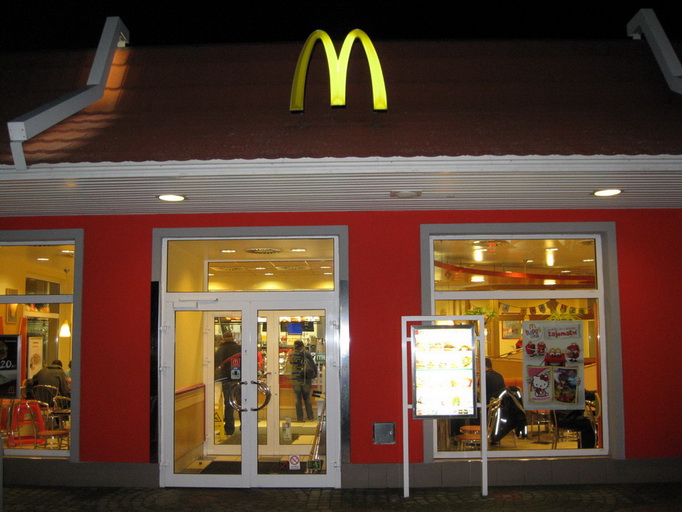 mcdonald ikea zličín